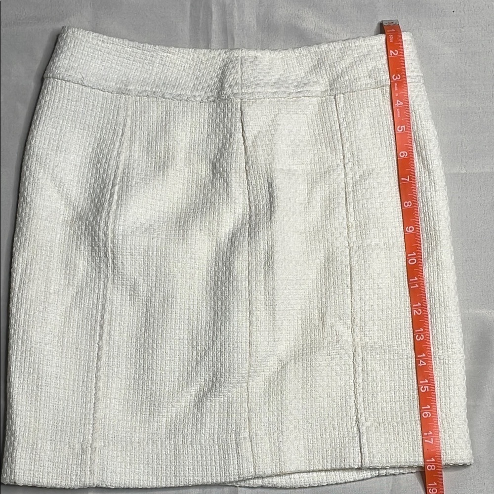 BANANA REPUBLIC Elegant Cream Skirt - Picture 6 of 8